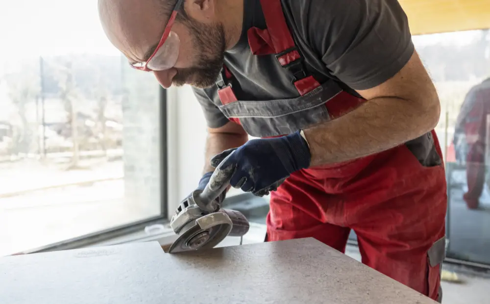 Partner werden als Fliesenleger